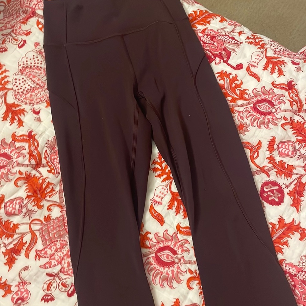 Lululemon leggings plum size 2